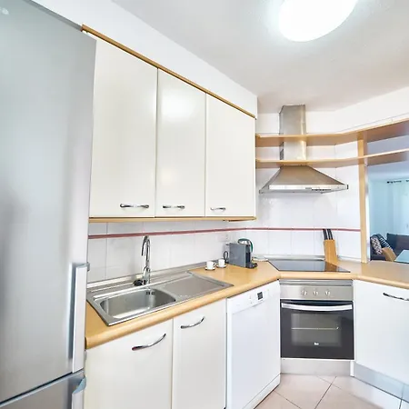 Veril Del Duque Terrace Apartmán *